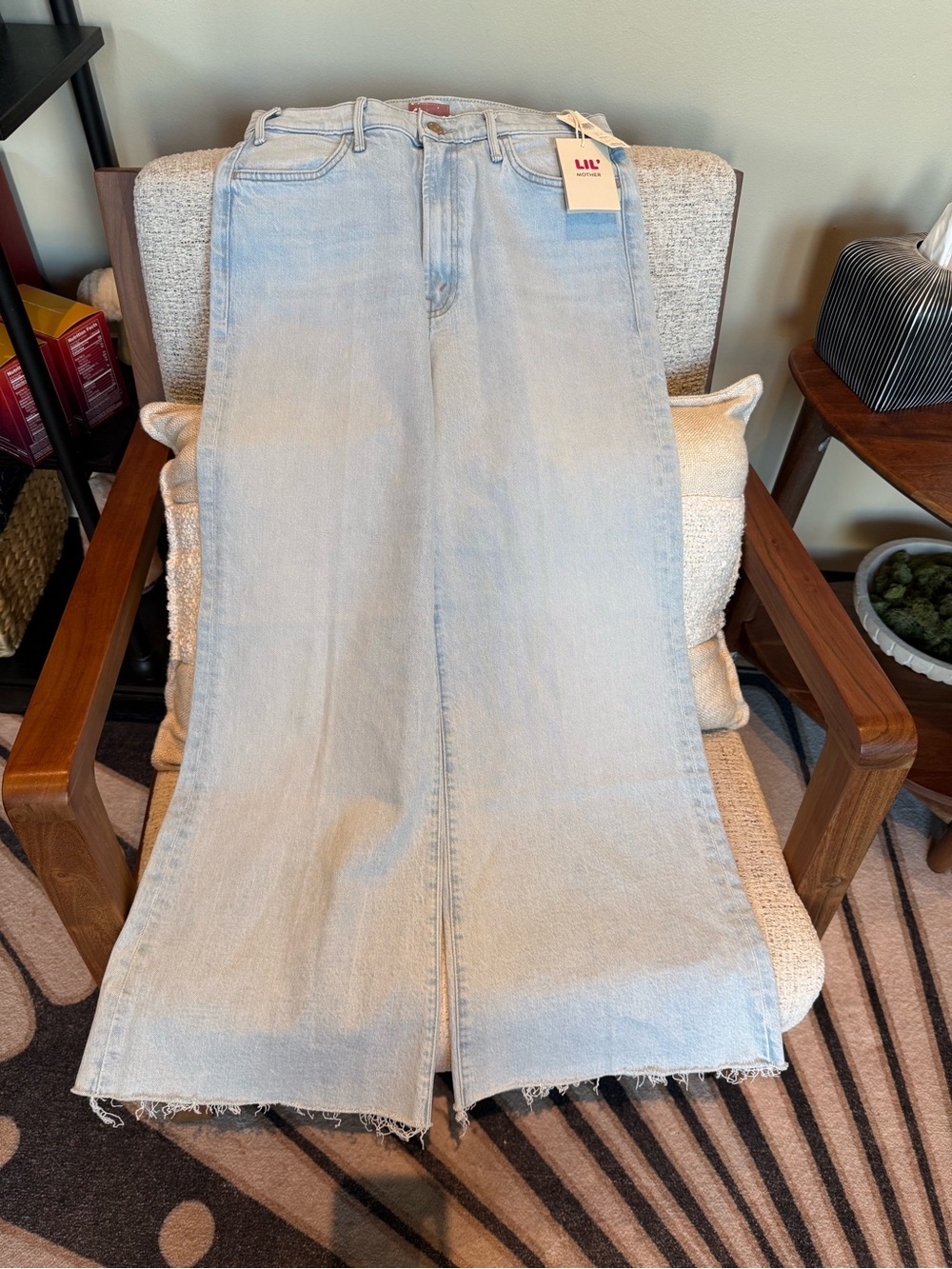 MOTHER Jeans 🤸 Lil Hustler Roller Skimp Fray 🫶 in color: Bring The Cooler NWT
